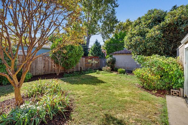 3154 16th St, Sacramento, CA 95818
