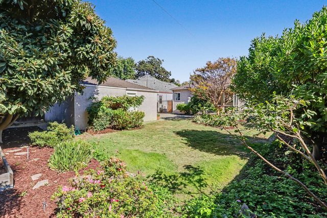 3154 16th St, Sacramento, CA 95818
