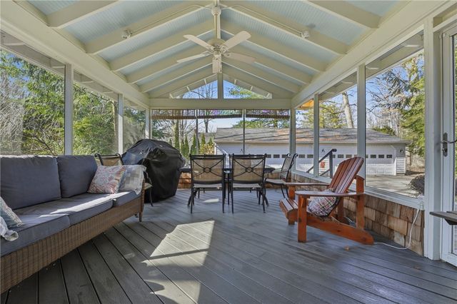 421 E Washington Blvd, Grove City Boro, PA 16127