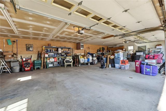 421 E Washington Blvd, Grove City Boro, PA 16127