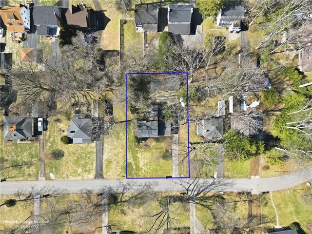 421 E Washington Blvd, Grove City Boro, PA 16127