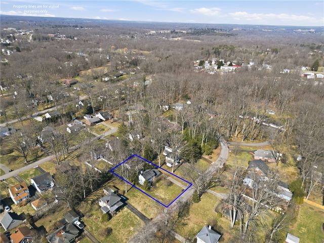 421 E Washington Blvd, Grove City Boro, PA 16127