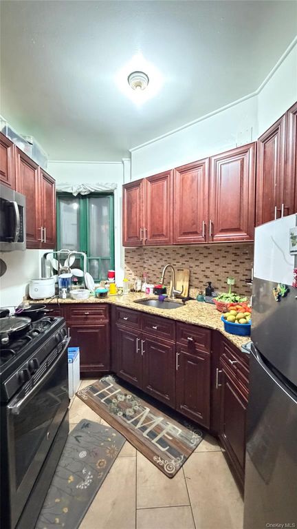 1504 Metropolitan Avenue 4H, Bronx, NY 10462 — photo 3