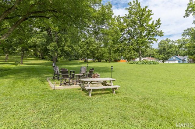 313 St Marys Road, Ste Genevieve, MO 63670