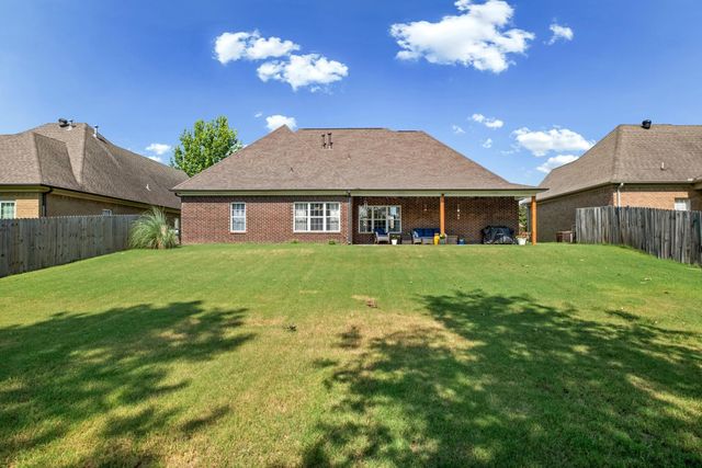 2360 DELLA ST, Hernando, MS 38632