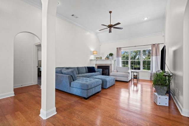 2360 DELLA ST, Hernando, MS 38632