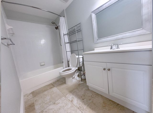 2080 Greenview Shores Boulevard 419, Wellington, FL 33414