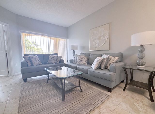 2080 Greenview Shores Boulevard 419, Wellington, FL 33414