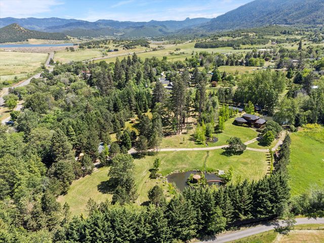 4896 Highway 66, Ashland, OR 97520