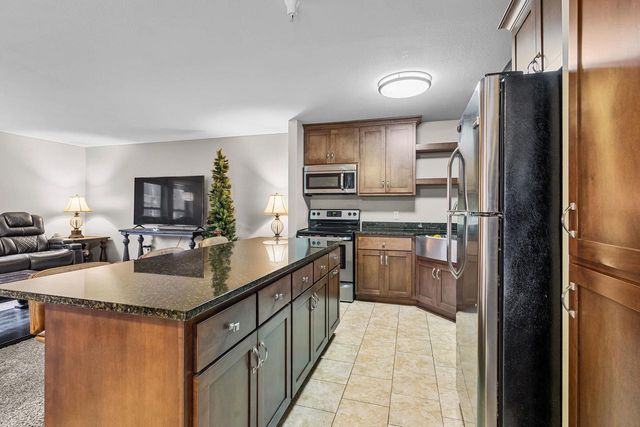 118 S WASHINGTON STREET, Green Bay, WI 54301