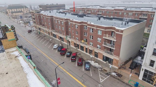 118 S WASHINGTON STREET, Green Bay, WI 54301