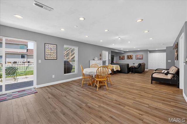805 Liberty Creek Drive, Wentzville, MO 63385