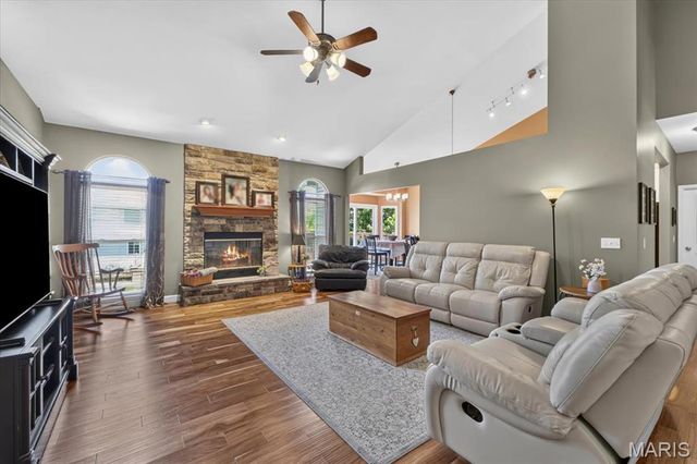 805 Liberty Creek Drive, Wentzville, MO 63385