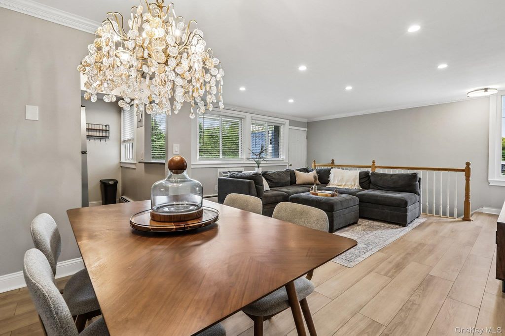 5 Wyndover woods Lane 1, White Plains, NY 10603