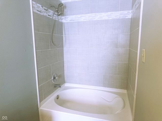 2967 Hearthside Drive, Greenwood, IN 46143