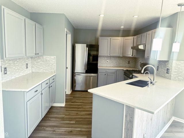 2967 Hearthside Drive, Greenwood, IN 46143