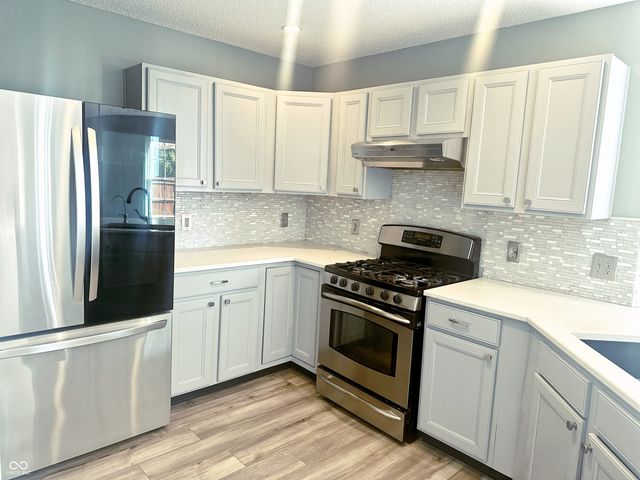 2967 Hearthside Drive, Greenwood, IN 46143