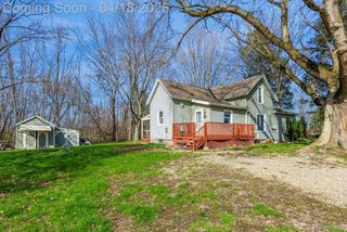 3823 Oxbow Road, Sodus Township, MI 49126