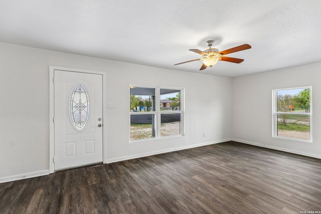 543 HOT WELLS BLVD, San Antonio, TX 78223