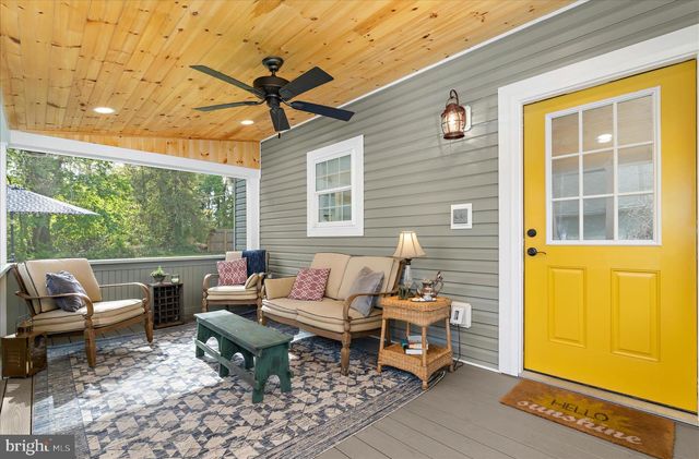 8 ANGLEWOOD AVE, Earleville, MD 21919
