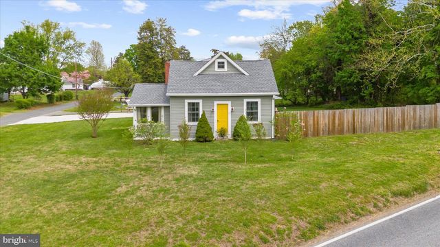 8 ANGLEWOOD AVE, Earleville, MD 21919
