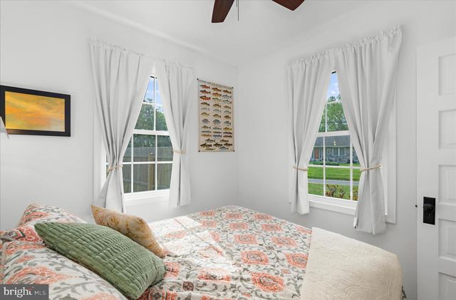 8 ANGLEWOOD AVE, Earleville, MD 21919