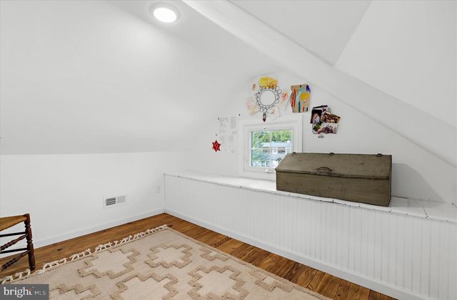 8 ANGLEWOOD AVE, Earleville, MD 21919