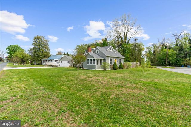 8 ANGLEWOOD AVE, Earleville, MD 21919