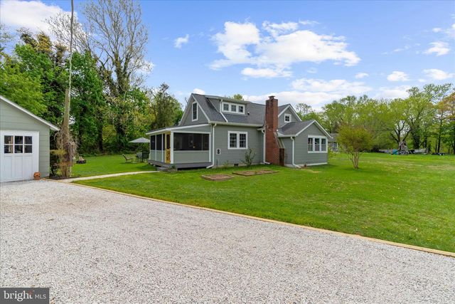 8 ANGLEWOOD AVE, Earleville, MD 21919