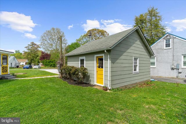 8 ANGLEWOOD AVE, Earleville, MD 21919