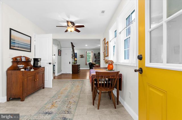8 ANGLEWOOD AVE, Earleville, MD 21919