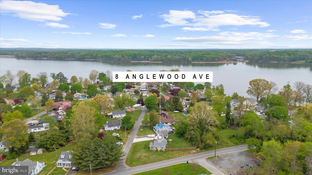 8 ANGLEWOOD AVE, Earleville, MD 21919