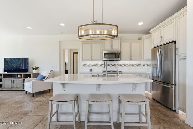 905 E COBBLE STONE Drive, Queen Creek, AZ 85140