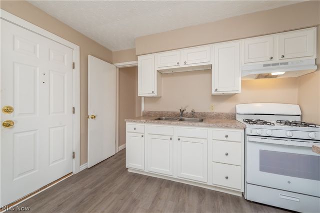 249 W Harris Avenue, Ravenna, OH 44266