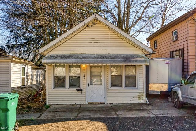 249 W Harris Avenue, Ravenna, OH 44266