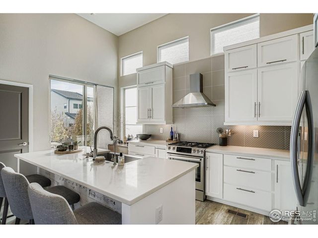 15506 W la Salle Pl, Lakewood, CO 80228