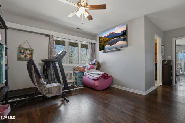 312 Thistlewood Drive, Kingsport, TN 37663