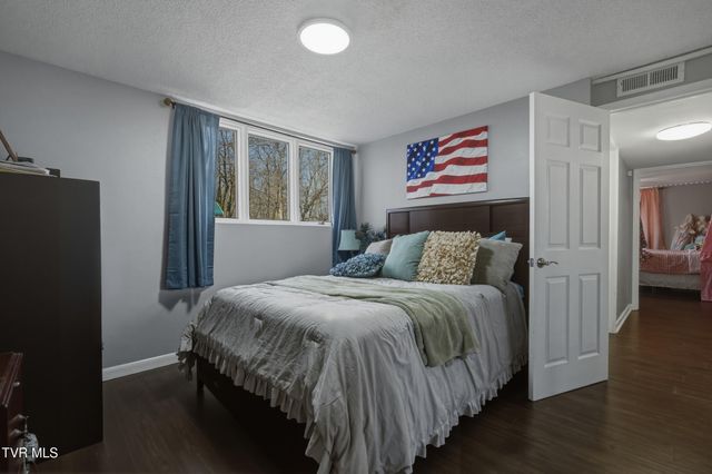 312 Thistlewood Drive, Kingsport, TN 37663