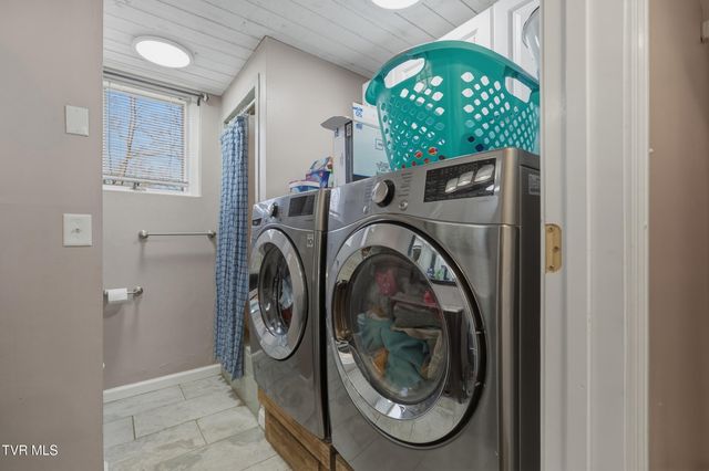 312 Thistlewood Drive, Kingsport, TN 37663