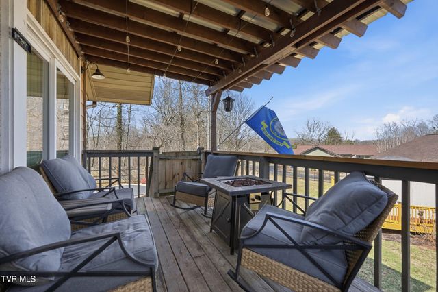 312 Thistlewood Drive, Kingsport, TN 37663