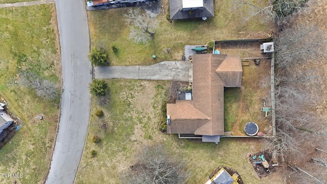 312 Thistlewood Drive, Kingsport, TN 37663