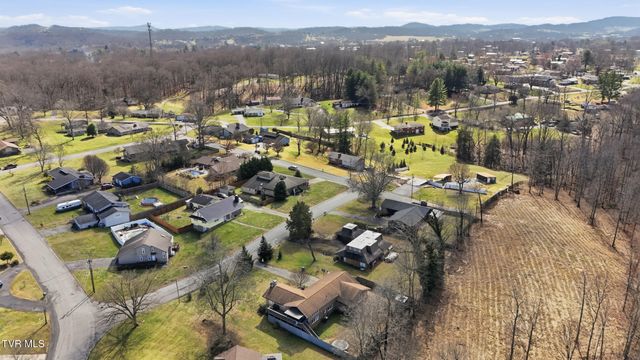 312 Thistlewood Drive, Kingsport, TN 37663