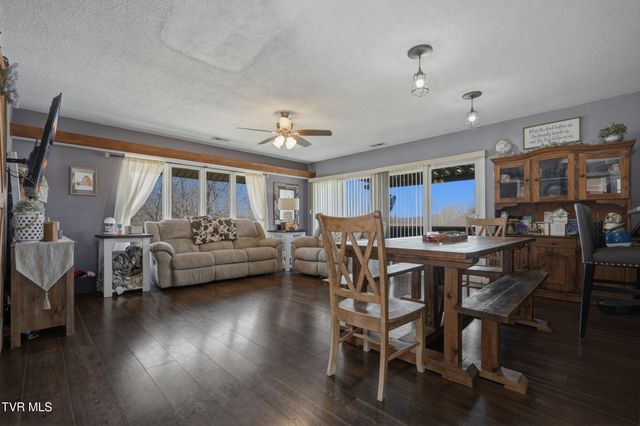 312 Thistlewood Drive, Kingsport, TN 37663