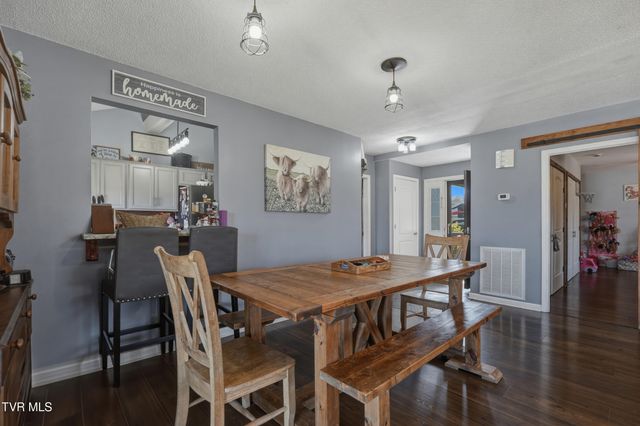 312 Thistlewood Drive, Kingsport, TN 37663