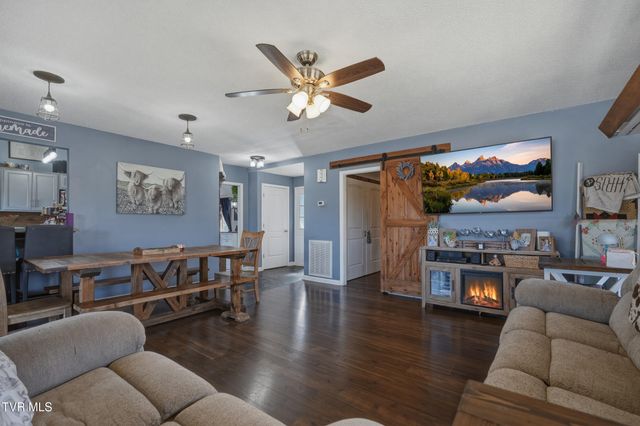 312 Thistlewood Drive, Kingsport, TN 37663