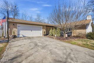 312 Thistlewood Drive, Kingsport, TN 37663