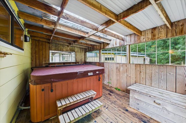 2099 Fickle Hill Road, Arcata, CA 95521