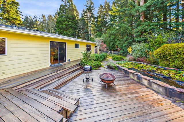 2099 Fickle Hill Road, Arcata, CA 95521