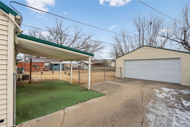 3723 Kencrest Drive, Cedar Rapids, IA 52402