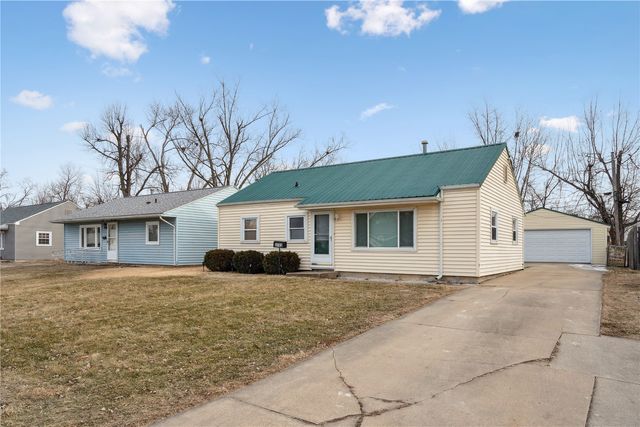 3723 Kencrest Drive, Cedar Rapids, IA 52402